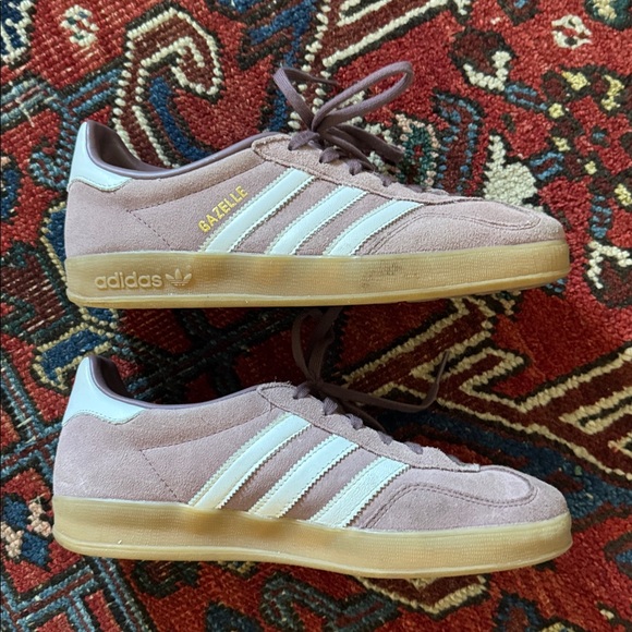 Adidas Mauve and White Sneakers - Picture 2 of 6